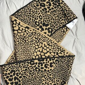 Michael Kors Leopard Print reversible Scarf